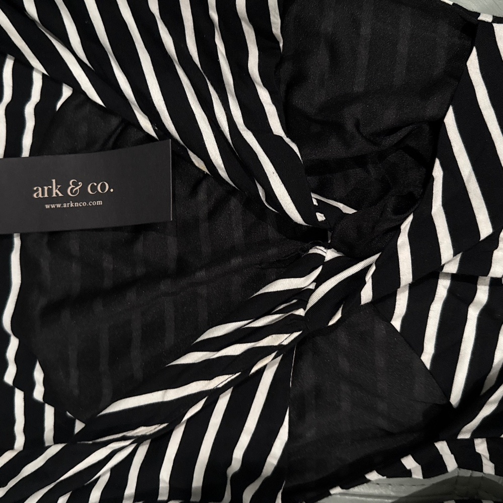 Ark & Co -Black & White Stripe Classic long sleeve Maxi Dress w Keyhole feature